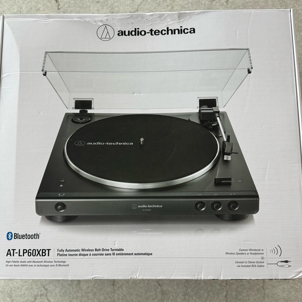 Audio Technica AT-LP60XBT Fully Automatic Wireless Belt-Drive Turntable